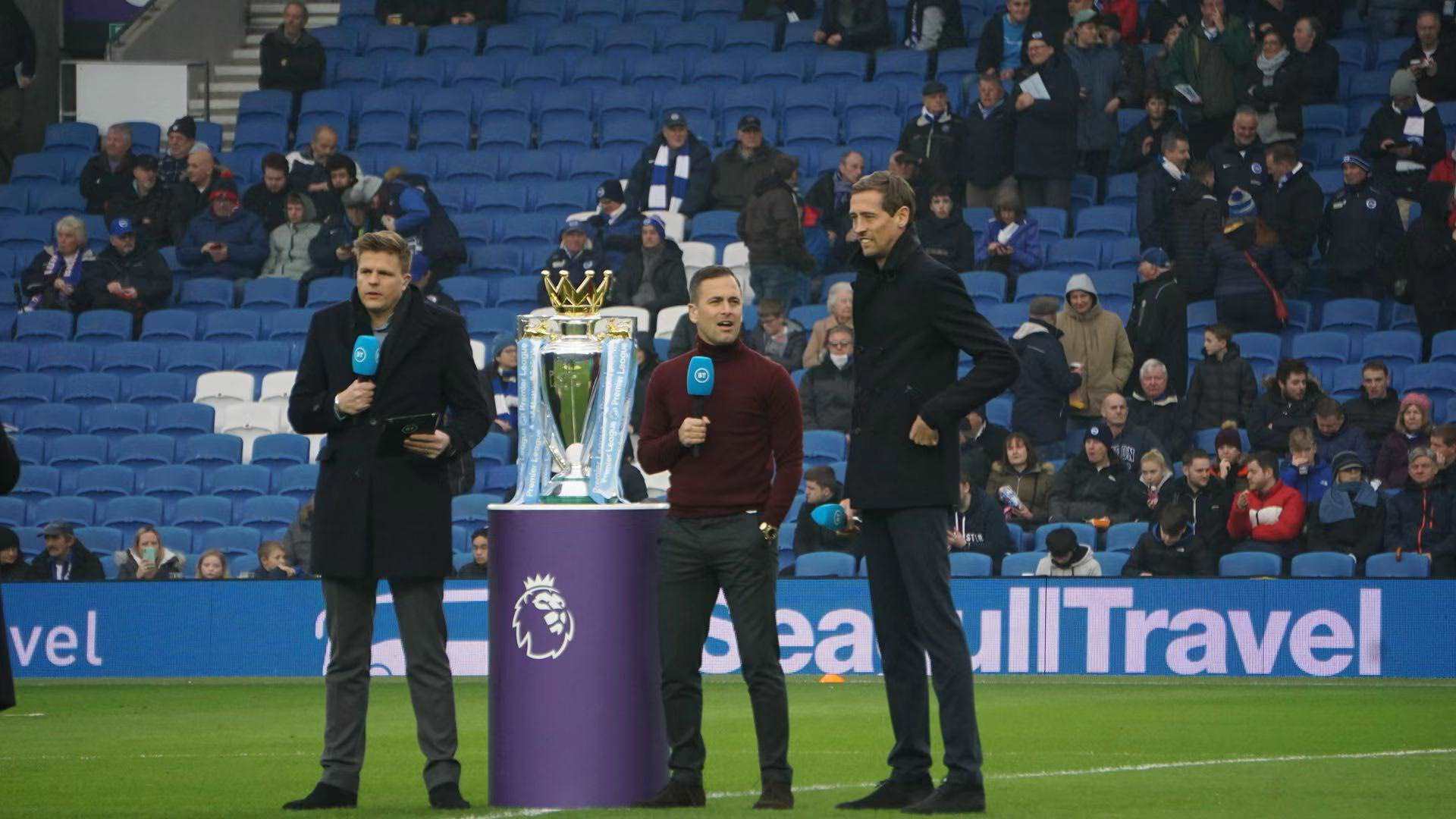 故事都是由 故事都是由